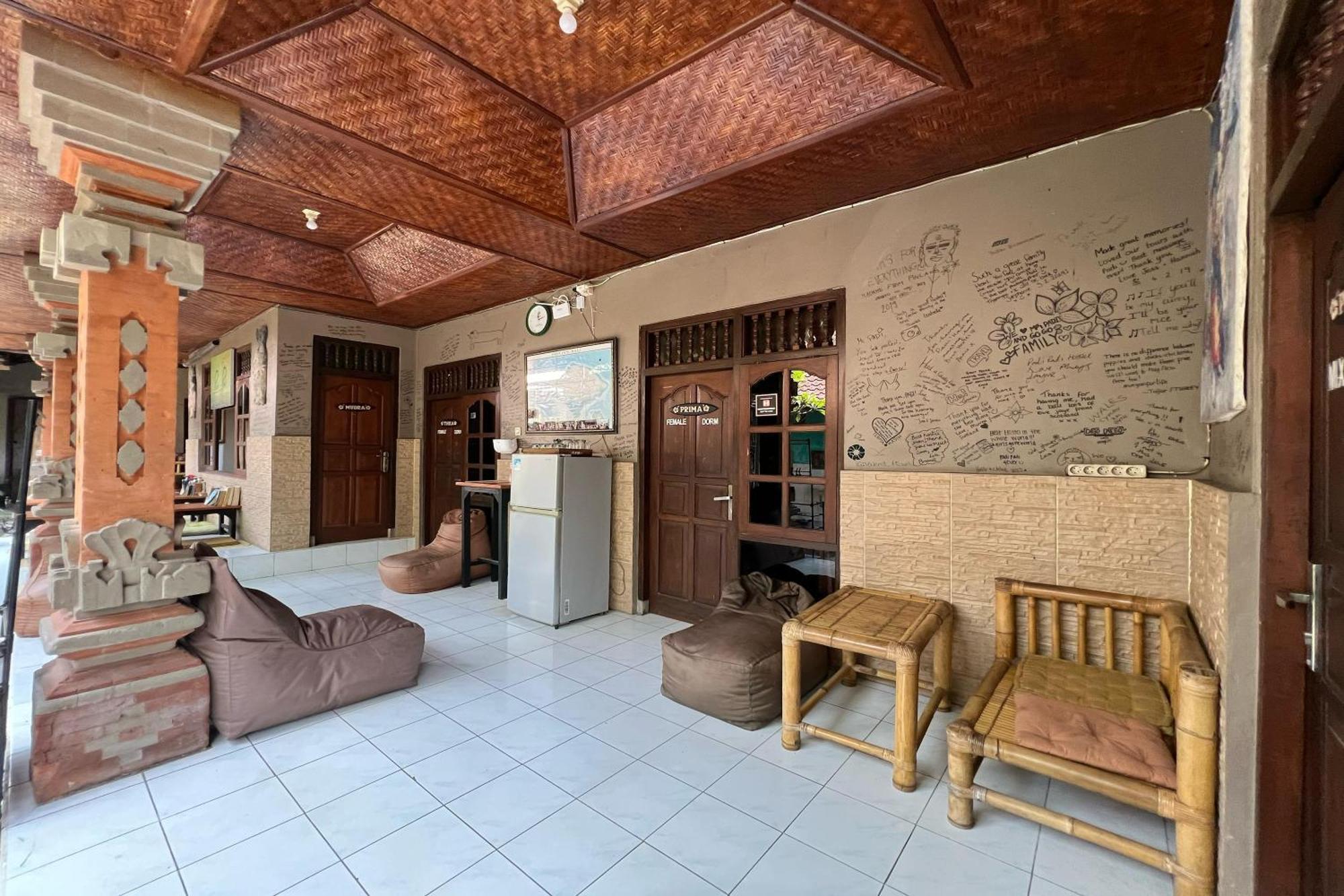 Padi-Padi Hostel & Bar Ubud Extérieur photo